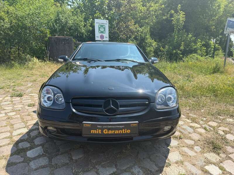 Schwarz Gebraucht 2001 Mercedes SLK200 Cabrio | 6.899 € (Teuer) - Bild 1/4