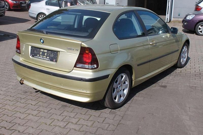 Gebraucht BMW 318 Advantage 143 PS (105 kW) 2003 Pistaziengruen metallic Coupé