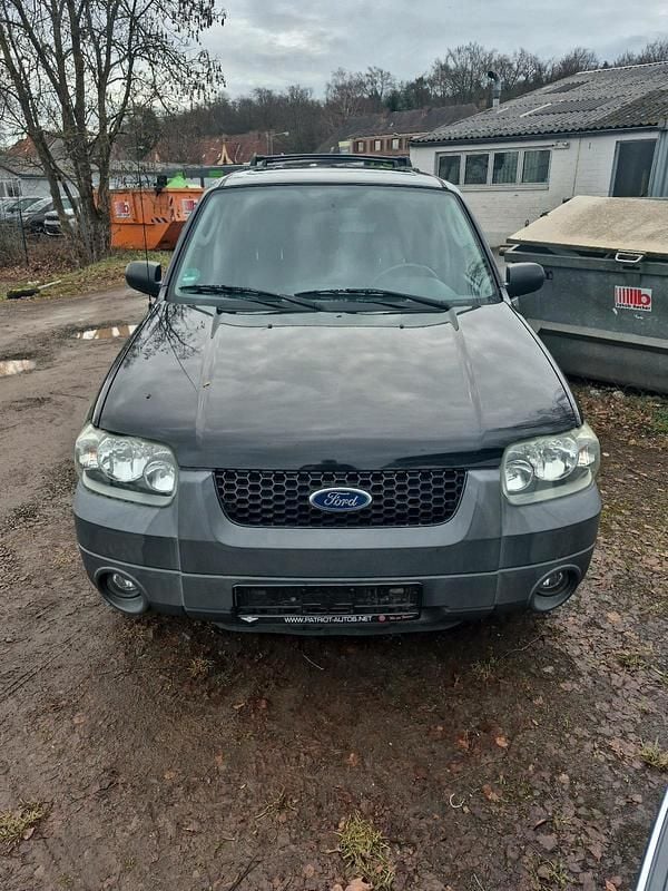 Schwarz Gebraucht 2004 Ford Maverick SUV | 1.300 € - Bild 1/4