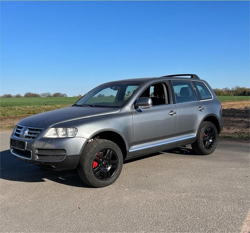 Grau Gebraucht 2004 VW Touareg SUV | 3.300 € (Fairer Preis) - Bild 1/4