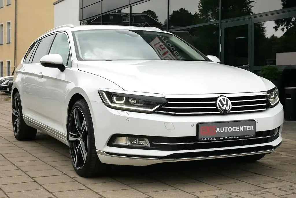 Gebraucht VW Passat Highline 190 PS (139 kW) 2015 Weiß Kombi