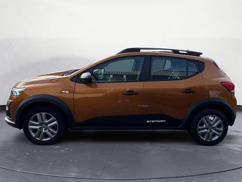 Gebraucht Dacia Sandero Expression 91 PS (66 kW) 2023 Orange Limousine