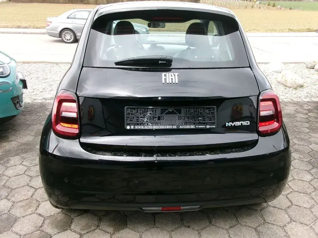 Neu Fiat 500 Pop 65 PS (47 kW) 2026 Other Limousine