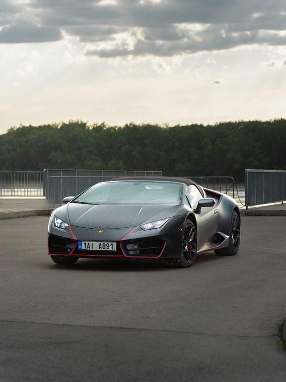 Schwarz Gebraucht 2018 Lamborghini Huracán Cabrio | 209.999 € (Guter Preis) - Bild 1/4