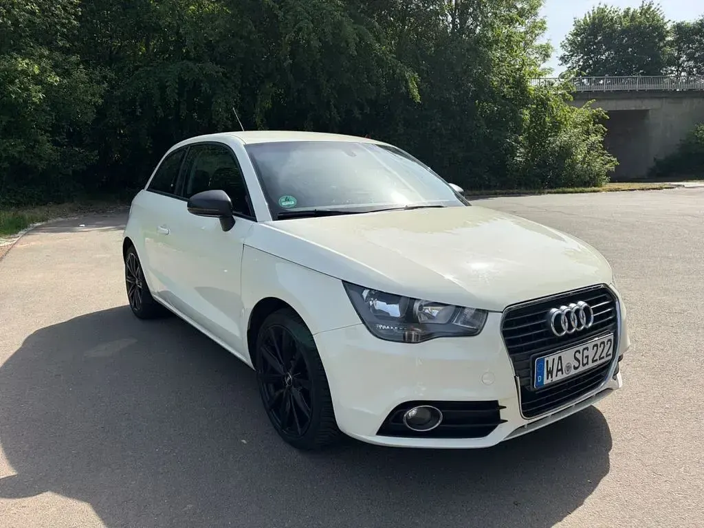 Gebraucht Audi A1 Ambition 122 PS (89 kW) 2011 Weiß Kleinwagen