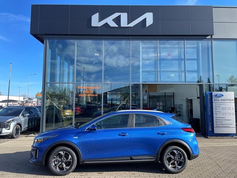 Neu Kia XCeed 116 PS (85 kW) 2025 Blau SUV