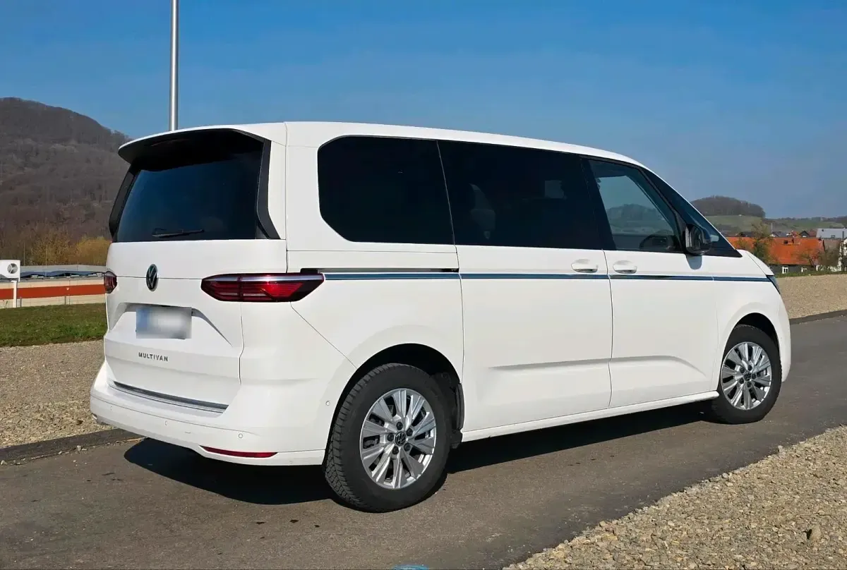 Używany VW Multivan Style 204 KM (150 kW) 2022 Biały Minivan