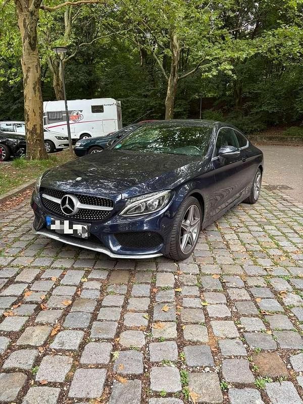 Blau Gebraucht 2016 Mercedes C250 Coupé | 27.500 € (Teuer) - Bild 1/4