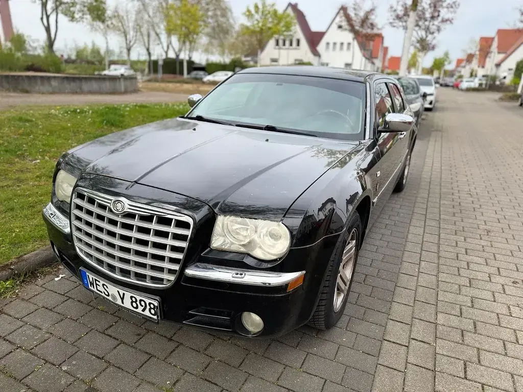 Usado Chrysler 300C Touring 249 CV (183 kW) 2006 Negro Familiar