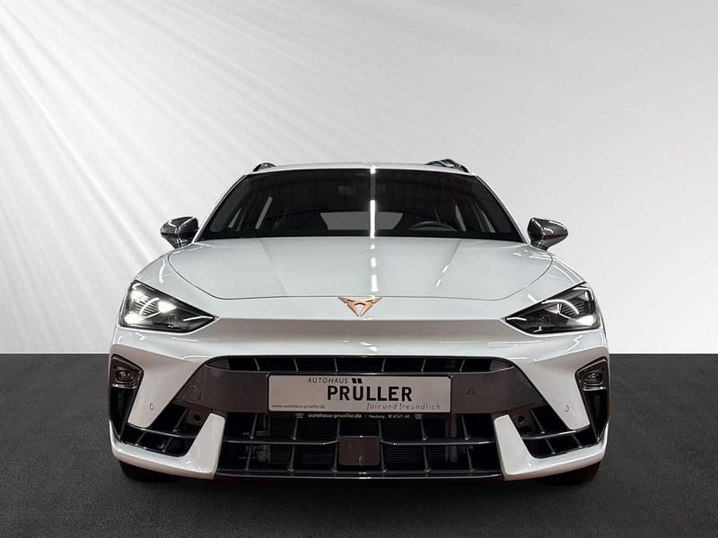 Gebraucht Cupra Leon VZ 333 PS (244 kW) 2025 Nevada weiss (weiss) Kombi