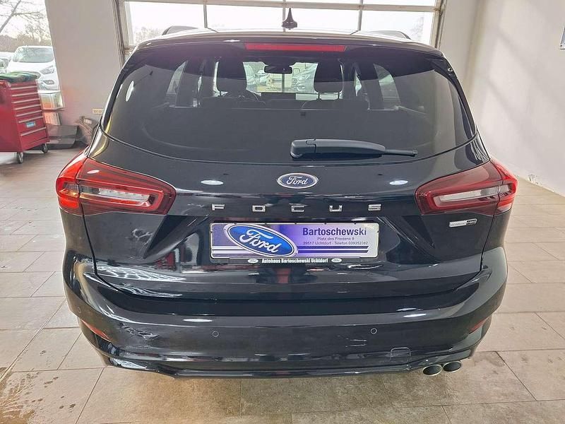Usata Ford Focus ST-Line 155 CV (114 kW) 2023 Nero Station wagon