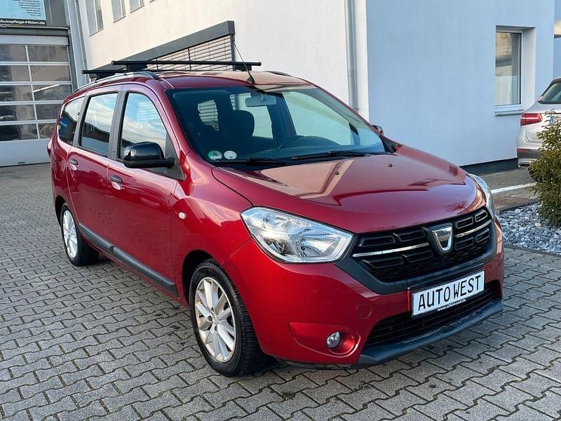 Gebraucht Dacia Lodgy 116 PS (85 kW) 2020 Rot Van / Kleinbus
