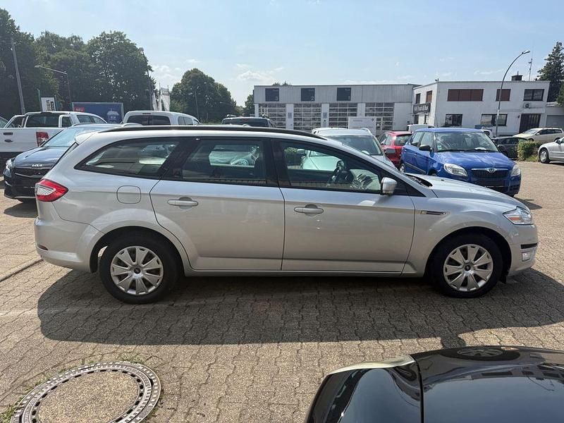 Gebraucht Ford Mondeo Trend 140 PS (102 kW) 2013 Silber Limousine