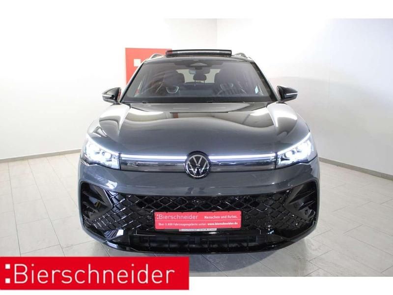 Gebraucht VW Tiguan Style 193 PS (141 kW) 2025 Grau SUV