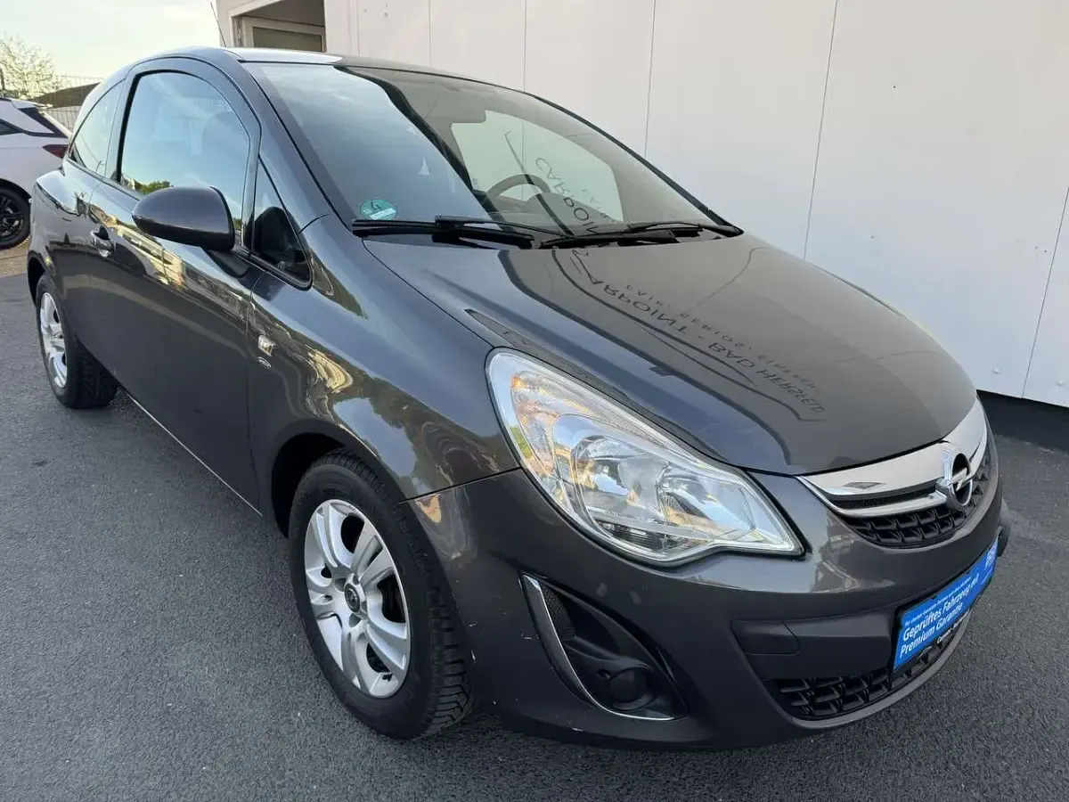 Gebraucht Opel Corsa Satellite 86 PS (63 kW) 2011 Grau Kleinwagen