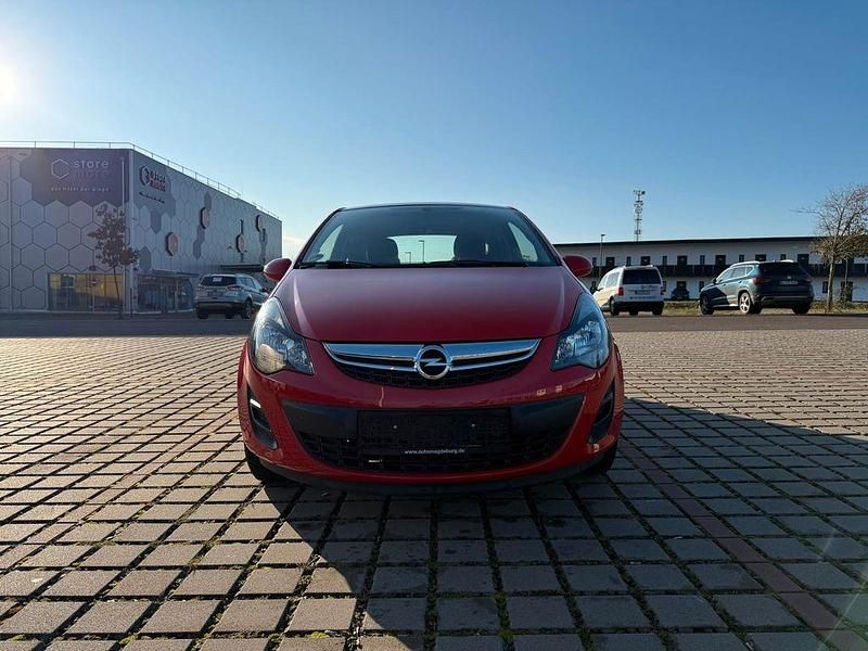 Rot Gebraucht 2013 Opel Corsa Selection Kleinwagen | 6.200 € (Etwas zu teuer) - Bild 1/4
