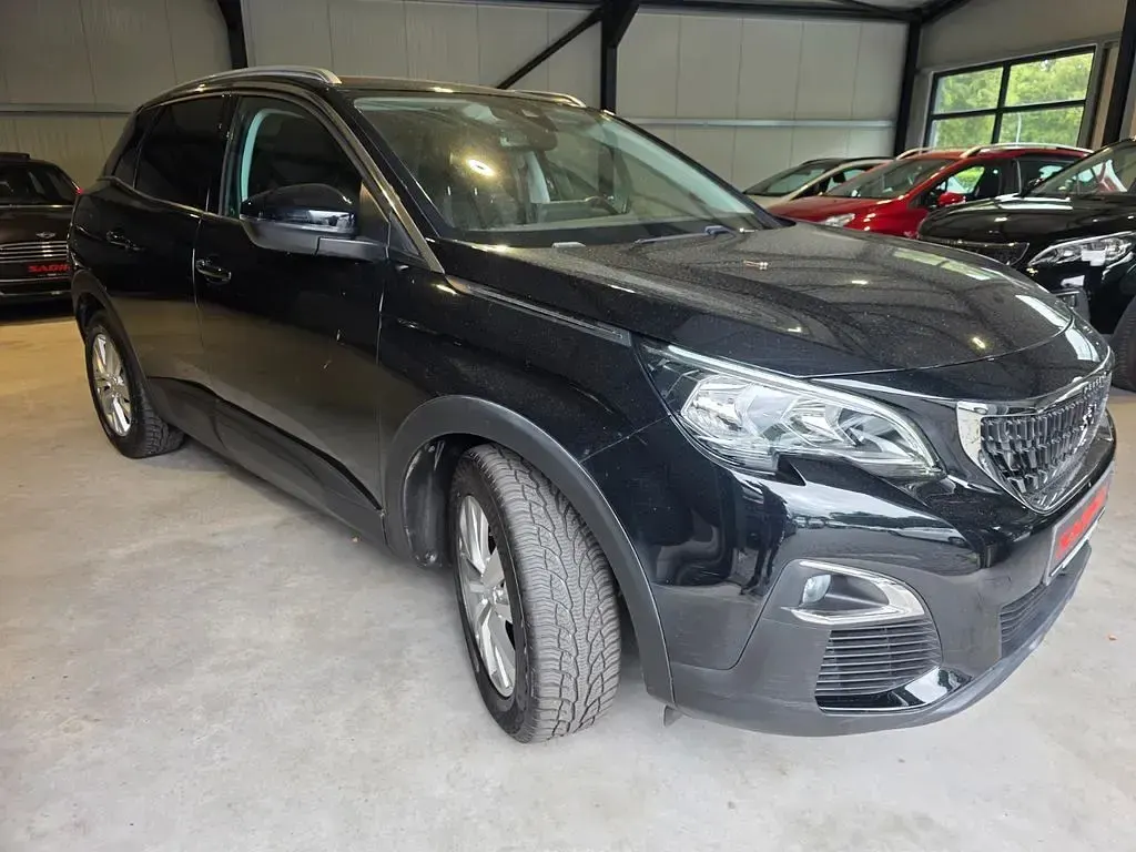 Gebraucht Peugeot 3008 Active 131 PS (96 kW) 2018 Schwarz SUV