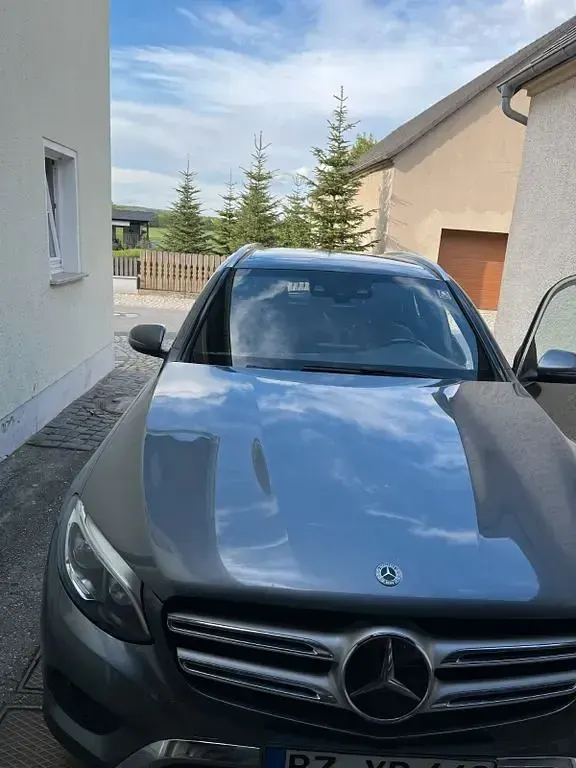 Gebraucht Mercedes GLC250 204 PS (150 kW) 2018 Grau SUV