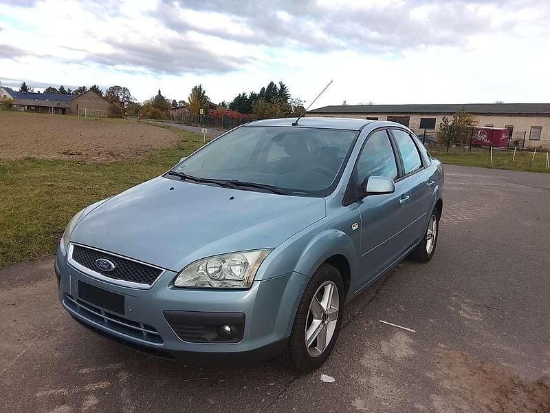Gebraucht Ford Focus Ghia 116 PS (85 kW) 2006 Blau Limousine