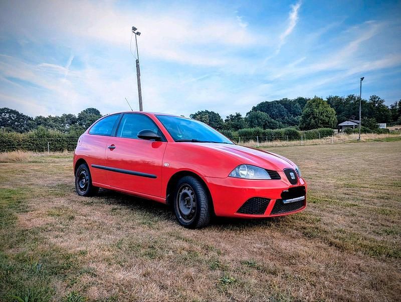 Rot Gebraucht 2007 Seat Ibiza Kleinwagen | 1.200 € (Fairer Preis) - Bild 1/4