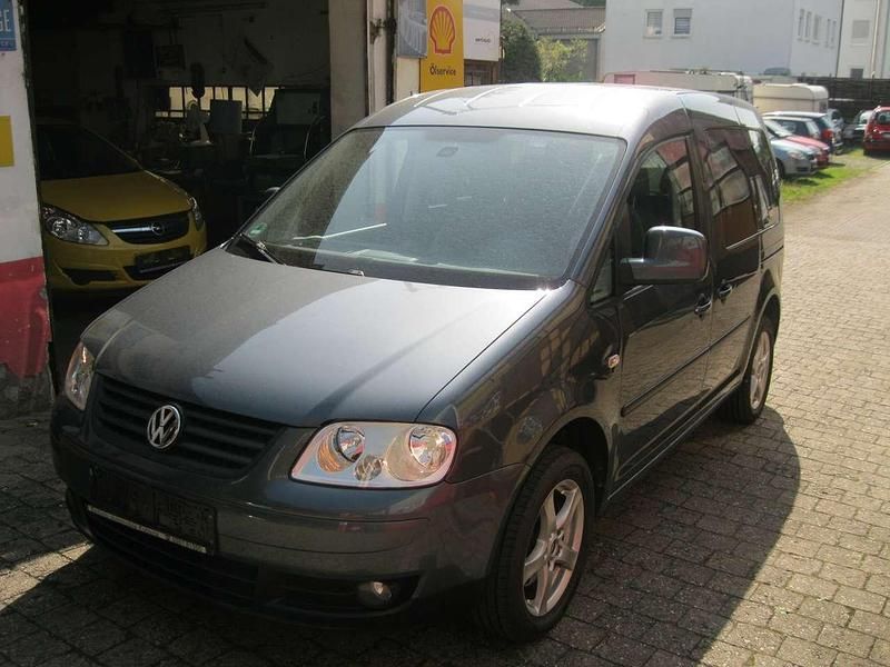 Grau Gebraucht 2009 VW Caddy Life Van / Kleinbus | 7.900 € (Etwas zu teuer) - Bild 1/4