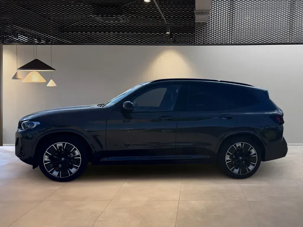 Gebraucht BMW iX3 Sport Line 210 kW (286 PS) 2022 Grau SUV