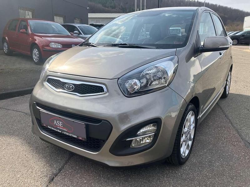 Gebraucht Kia Picanto Spirit 69 PS (50 kW) 2011 Titaniumsilber met. Kleinwagen