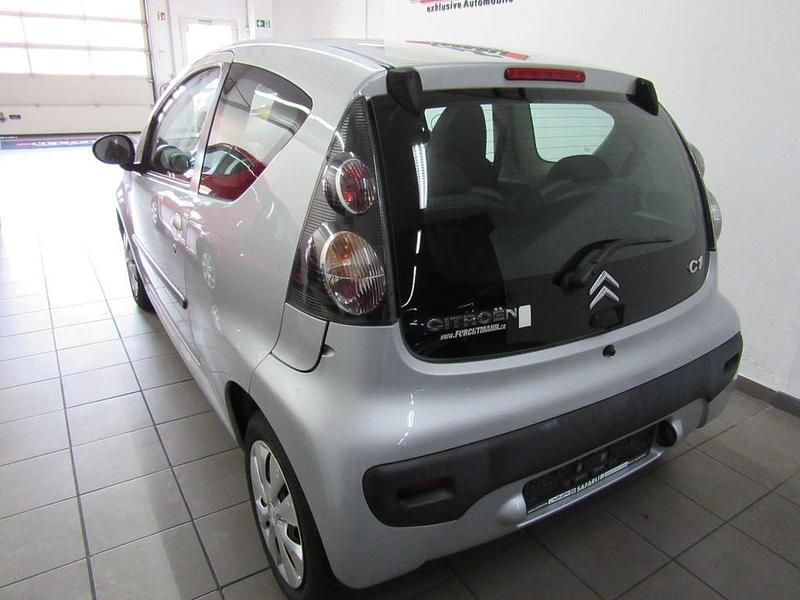 Gebraucht Citroën C1 Style 68 PS (50 kW) 2009 Zu lackieren silver grey 1e7/m Kleinwagen