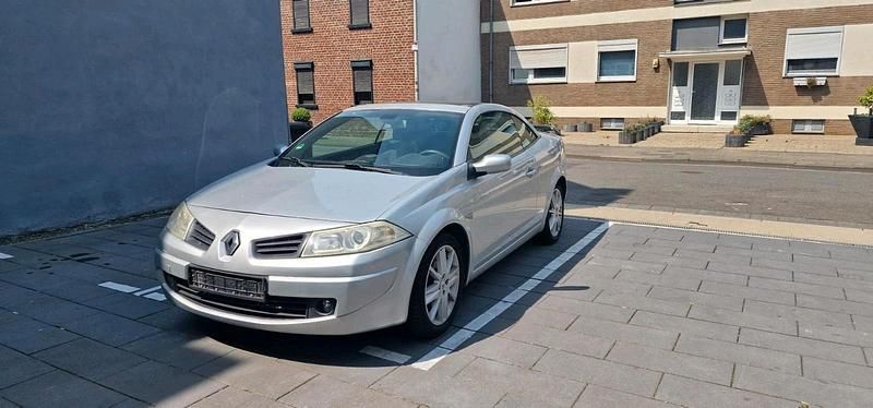 Silber Gebraucht 2007 Renault Mégane Cabriolet Cabrio | 2.200 € (Guter Preis) - Bild 1/4