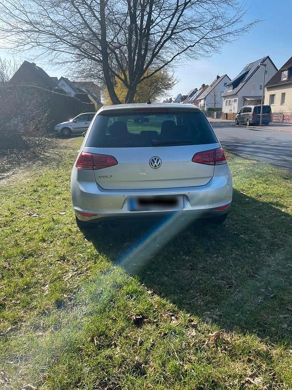 Gebraucht VW Golf VII 140 PS (102 kW) 2014 Silber Kleinwagen