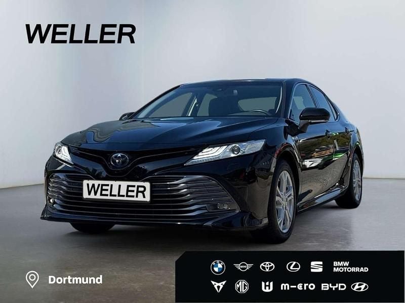 Tiefschwarz mica metallic Gebraucht 2019 Toyota Camry Executive Limousine | 28.890 € (Etwas zu teuer) - Bild 1/3