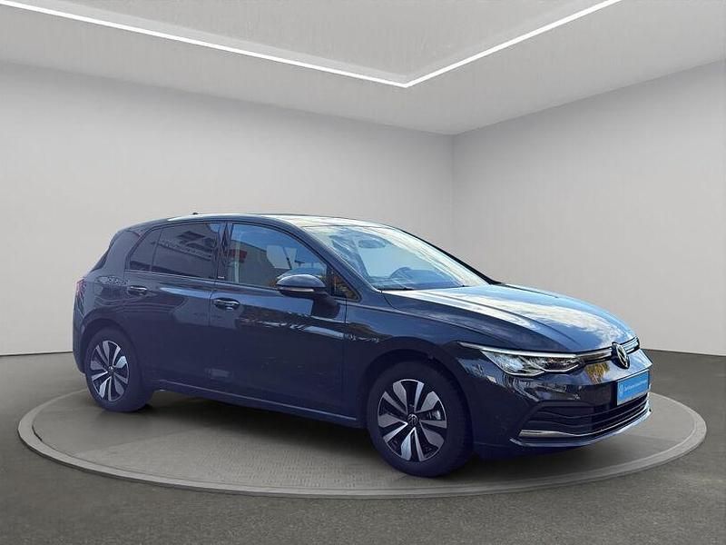 Gebraucht VW Golf VIII Life 110 PS (80 kW) 2024 Grau Limousine