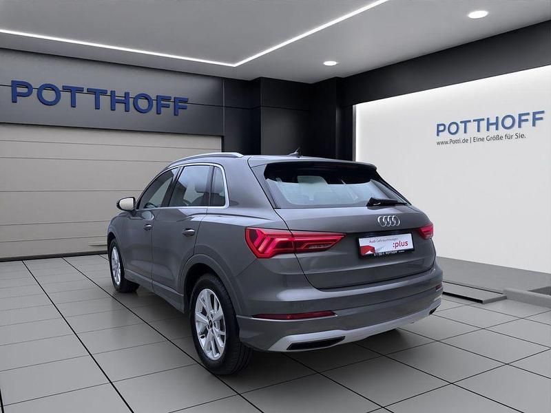 Gebraucht Audi Q3 Advanced 150 PS (110 kW) 2021 Chronosgrau metallic SUV