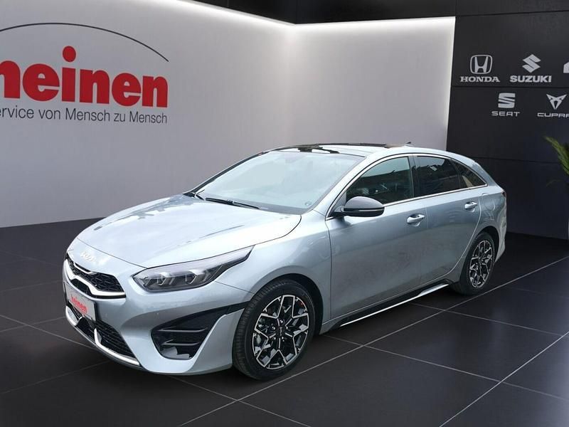 Silber Neu 2025 Kia ProCeed GT-Line Kleinwagen | 32.380 € - Bild 1/4