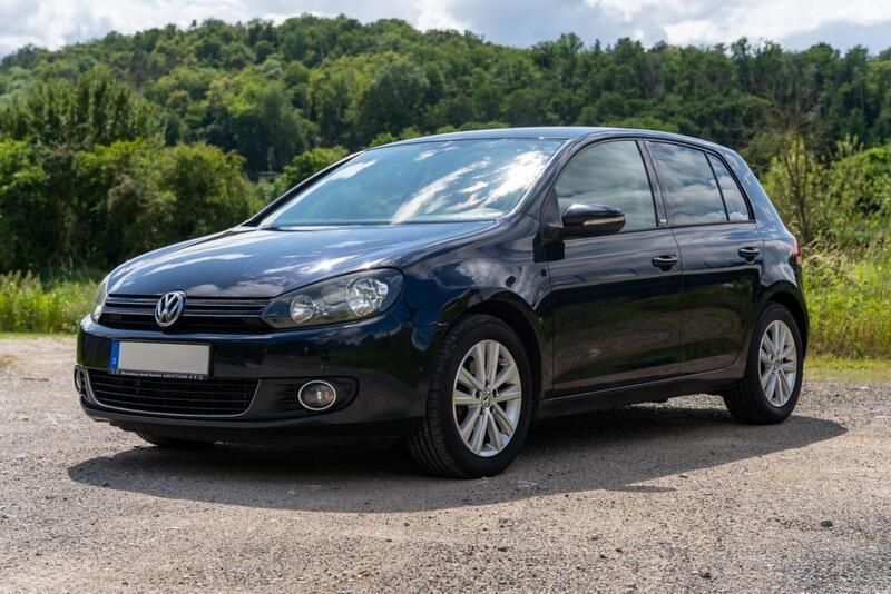 Blau Gebraucht 2011 VW Golf VI Style Limousine | 3.999 € (Teuer) - Bild 1/4