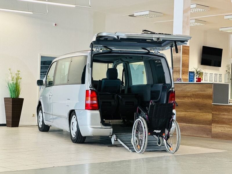 Gebraucht Mercedes V200 102 PS (75 kW) 2001 Silber Van / Kleinbus