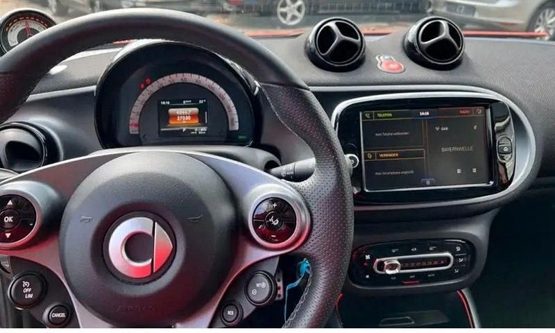 Używany Smart ForFour Electric Drive 60 kW (82 KM) 2021 Pomarańczowy Sedan/Limuzyna