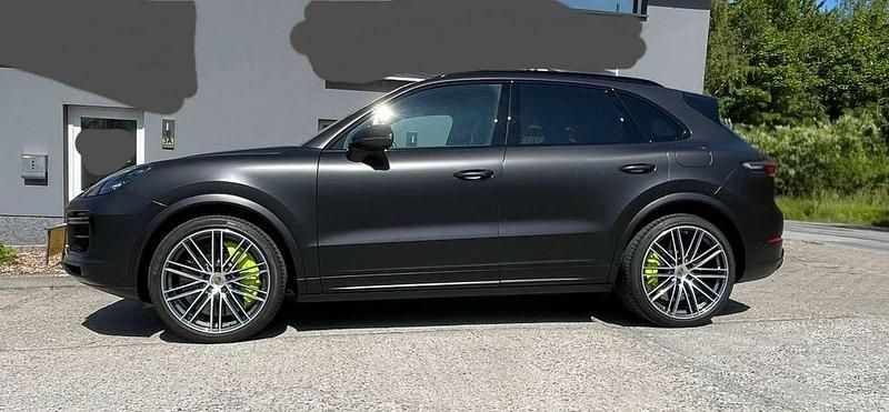 Schwarz Gebraucht 2020 Porsche Cayenne Turbo S SUV | 99.900 € (Guter Preis) - Bild 1/4