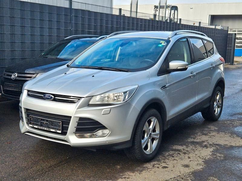 Silber Gebraucht 2014 Ford Kuga Titanium SUV | 7.950 € (Superpreis) - Bild 1/4