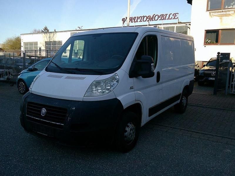 Gebraucht Fiat Ducato 101 PS (74 kW) 2011 Weiß Van