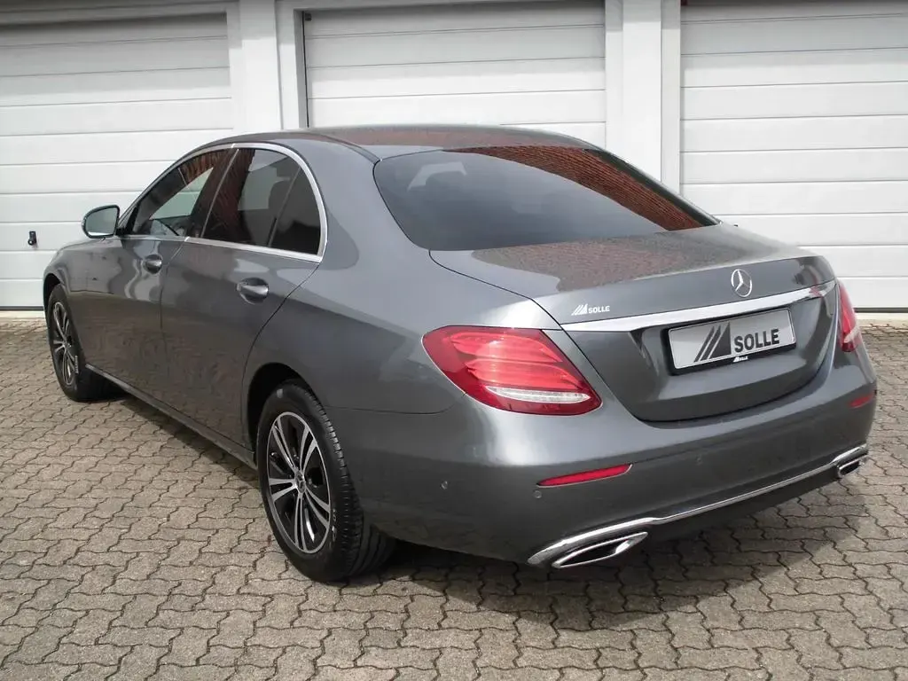 Usata Mercedes E200 197 CV (144 kW) 2020 Grigio Berlina