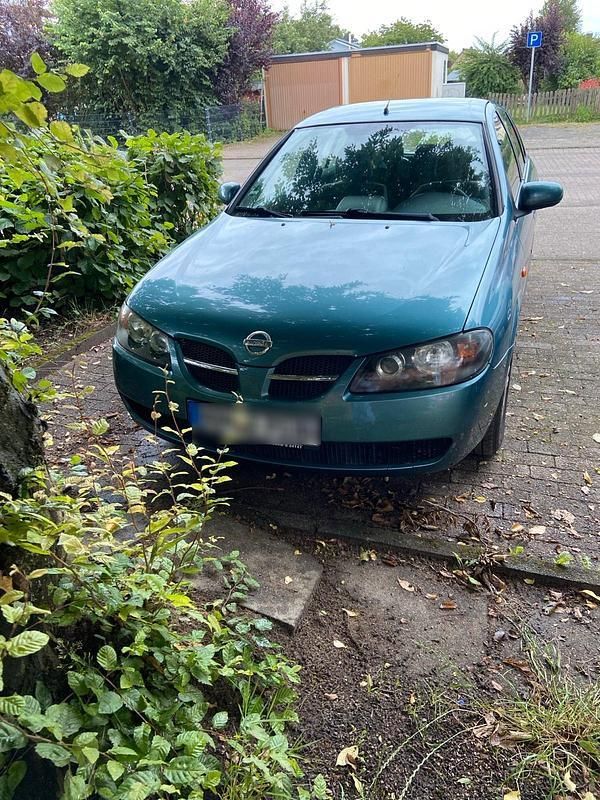 Blau Gebraucht 2003 Nissan Almera Kleinwagen | 3.499 € (Fairer Preis) - Bild 1/4