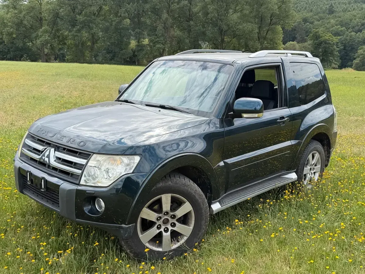 Gebraucht Mitsubishi Pajero 160 PS (117 kW) 2007 Grün SUV