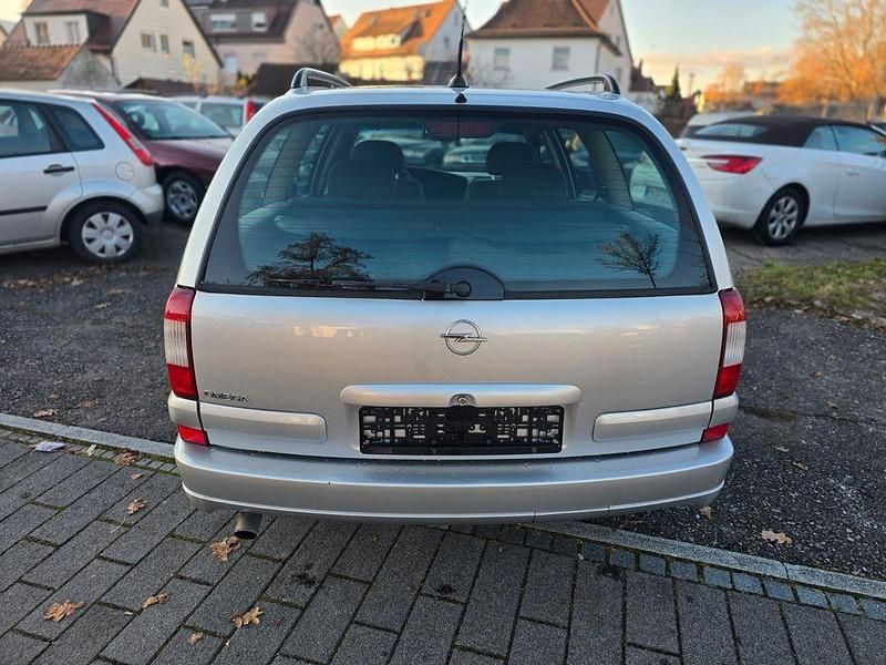 Gebraucht Opel Omega 144 PS (105 kW) 2002 Silber Kombi