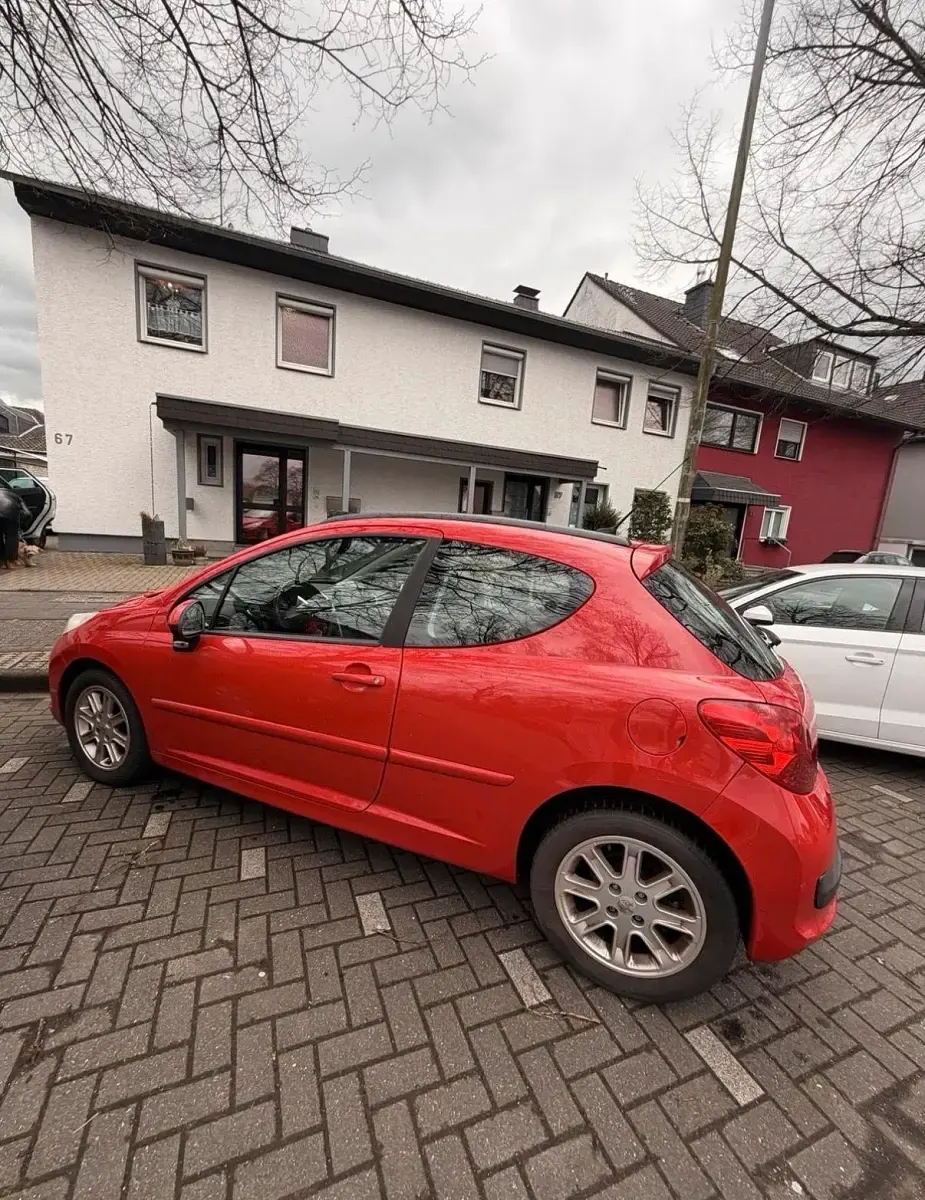 Gebraucht Peugeot 207 109 PS (80 kW) 2006 Rot Kleinwagen