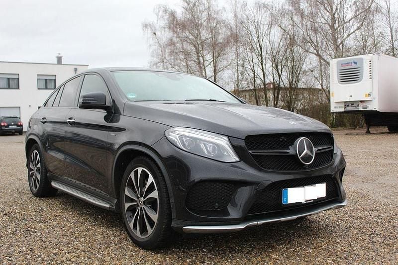 Schwarz Gebraucht 2016 Mercedes GLE43 AMG AMG Coupé | 29.631 € (Guter Preis) - Bild 1/4