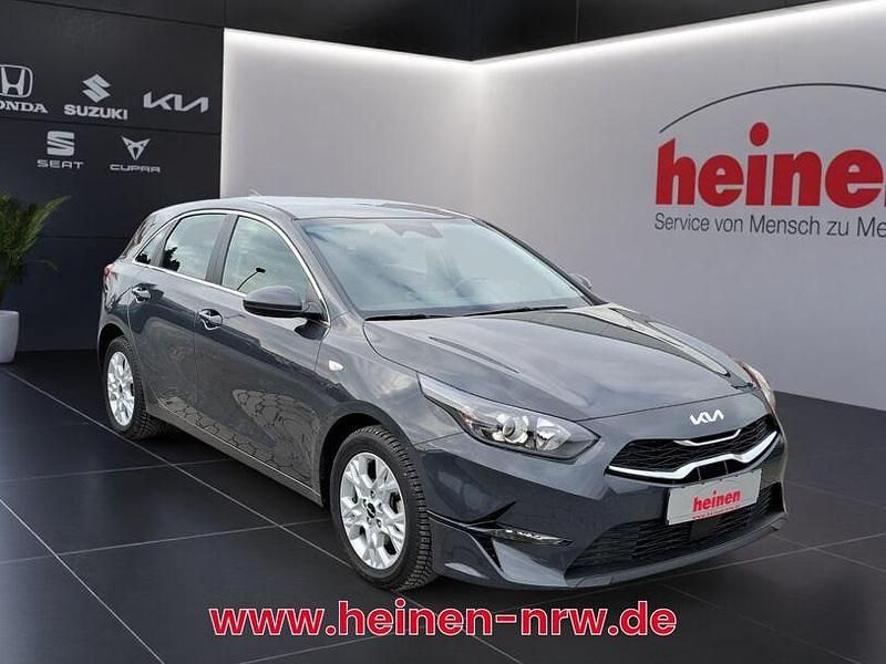 Gebraucht Kia Ceed Vision 140 PS (102 kW) 2025 Grau Kleinwagen
