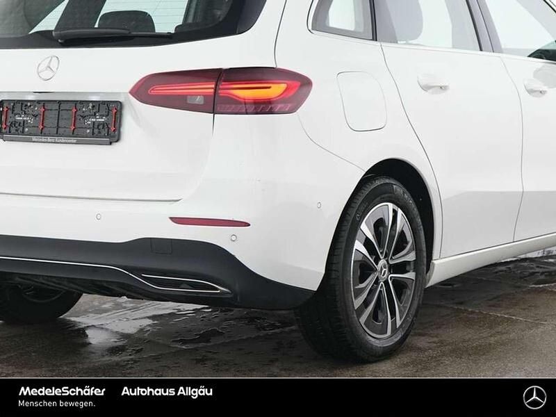 Gebraucht Mercedes B250e Progressive 218 PS (160 kW) 2024 Unilack polarweiß Van / Kleinbus