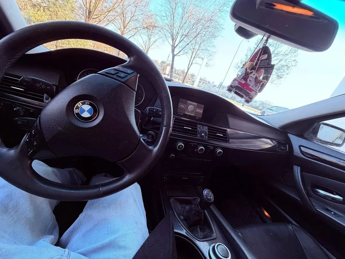 Gebraucht BMW 525 M Sport 280 PS (205 kW) 2008 Weiß Limousine