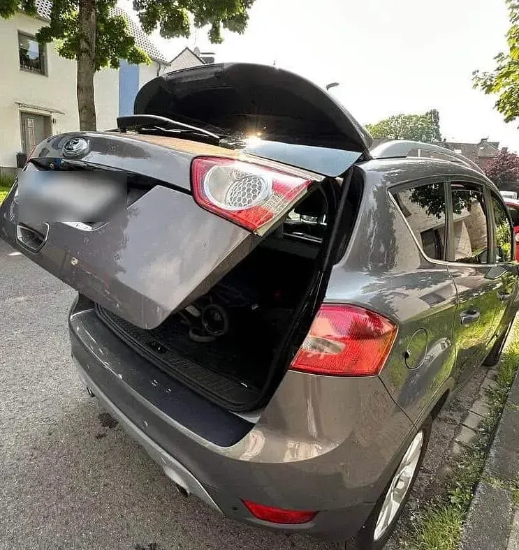 Gebraucht Ford Kuga Titanium 160 PS (117 kW) 2012 Grau SUV